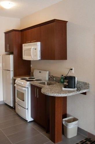Western Star Inn And Suites Carlyle Экстерьер фото