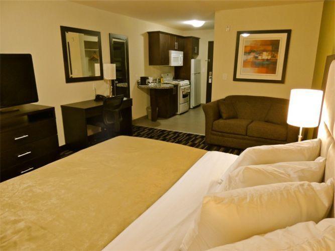 Western Star Inn And Suites Carlyle Номер фото