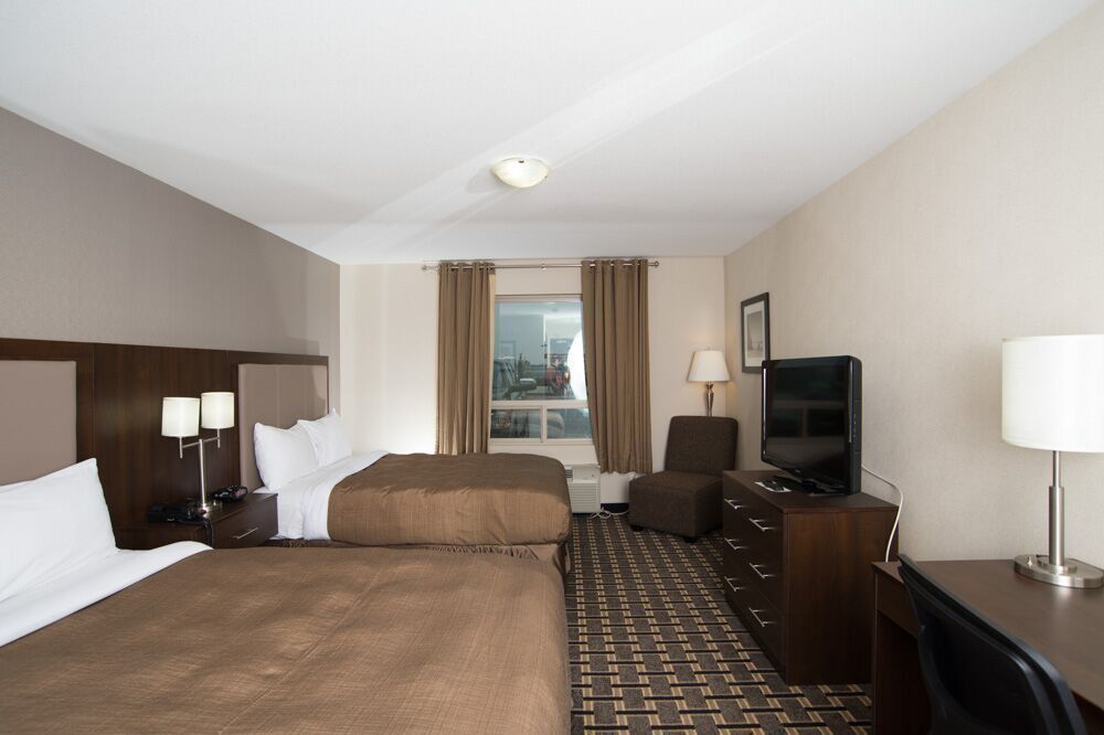 Western Star Inn And Suites Carlyle Экстерьер фото
